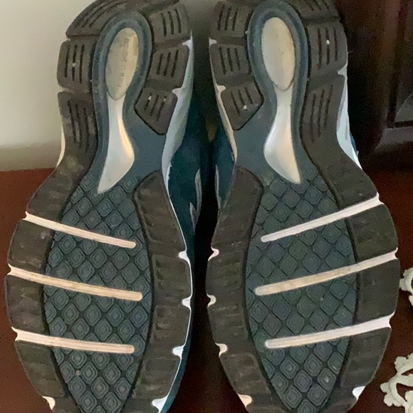 Men’s New Balance 990 - Picture 3 of 3